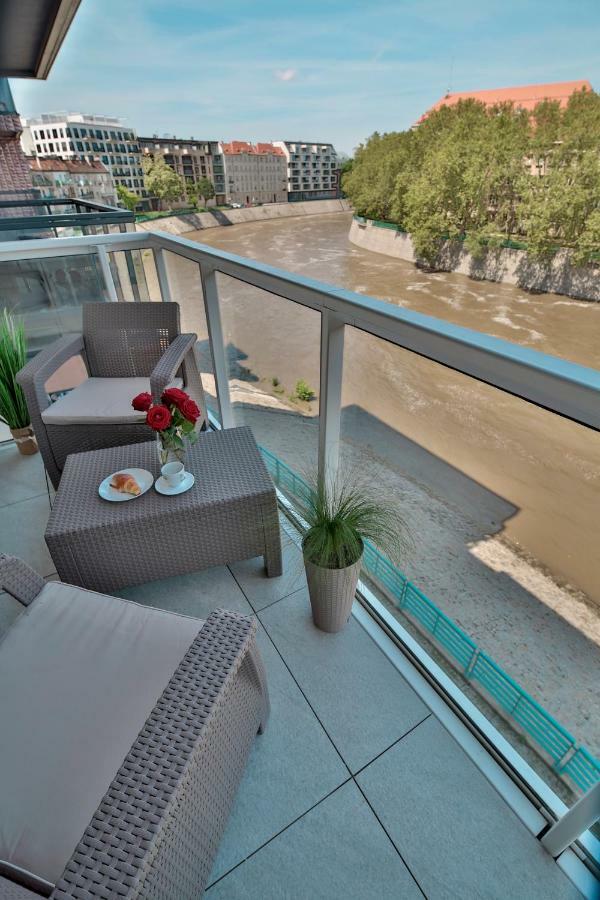 Apart Bulwary Wroclaw Apartment ภายนอก รูปภาพ